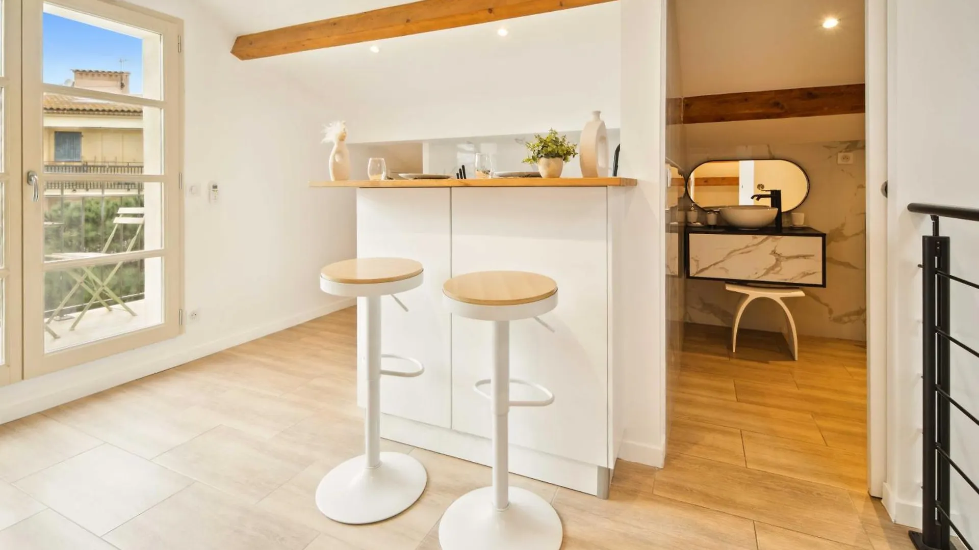 סן טרופז Bright Apartment - Ac- 2P - Center Of St Tropez צרפת